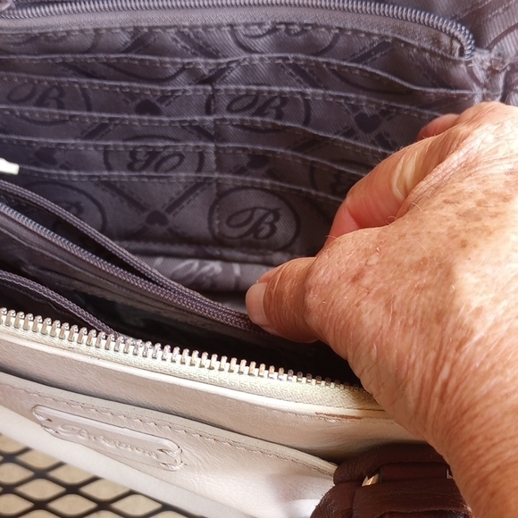 Brighton Ivory Organizer Cross Boby - Picture 9 of 9